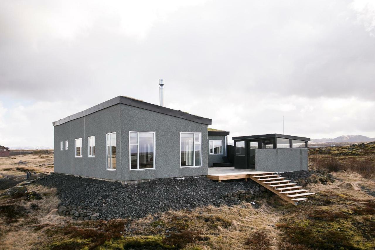 Hvassahraun Cabin By The Sea Vogar  ภายนอก รูปภาพ
